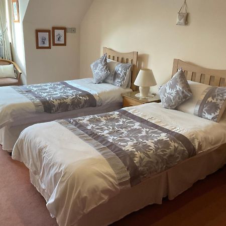 Ronaldsvoe Bed And Breakfast フォート・ウィリアム エクステリア 写真