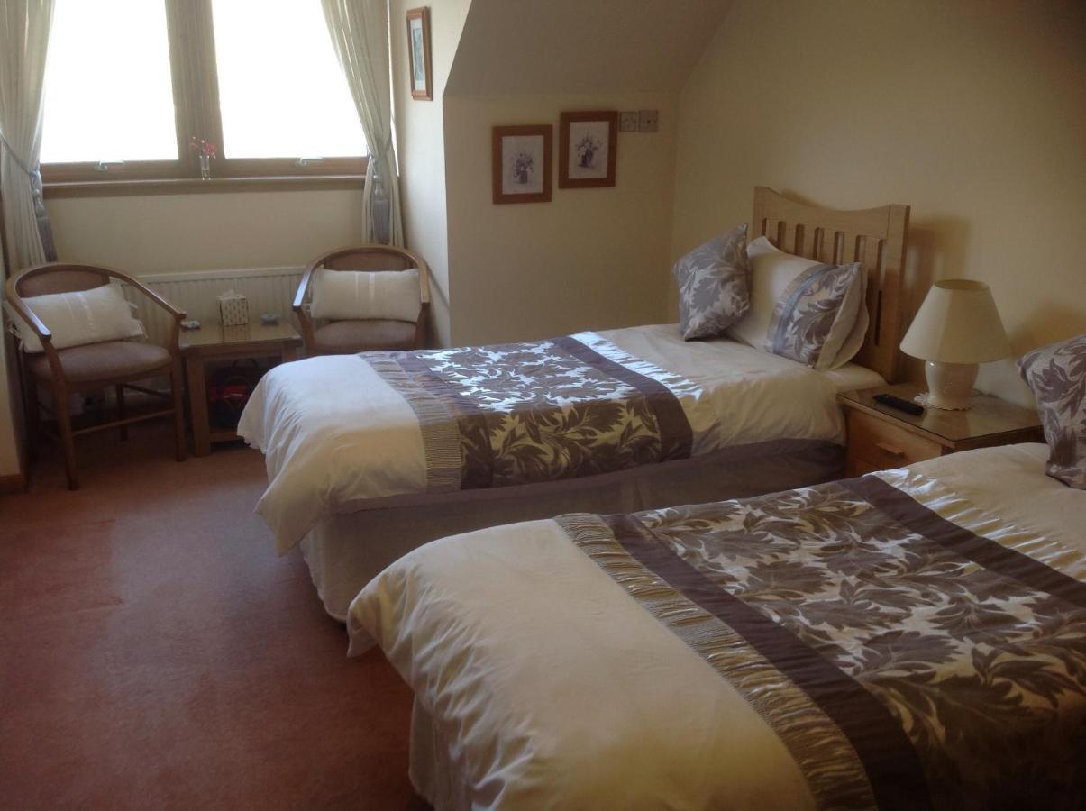 Ronaldsvoe Bed And Breakfast フォート・ウィリアム エクステリア 写真