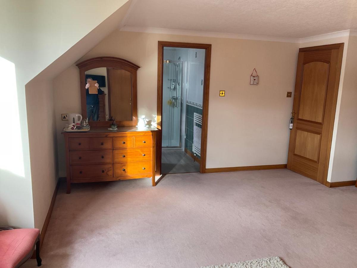 Ronaldsvoe Bed And Breakfast フォート・ウィリアム エクステリア 写真