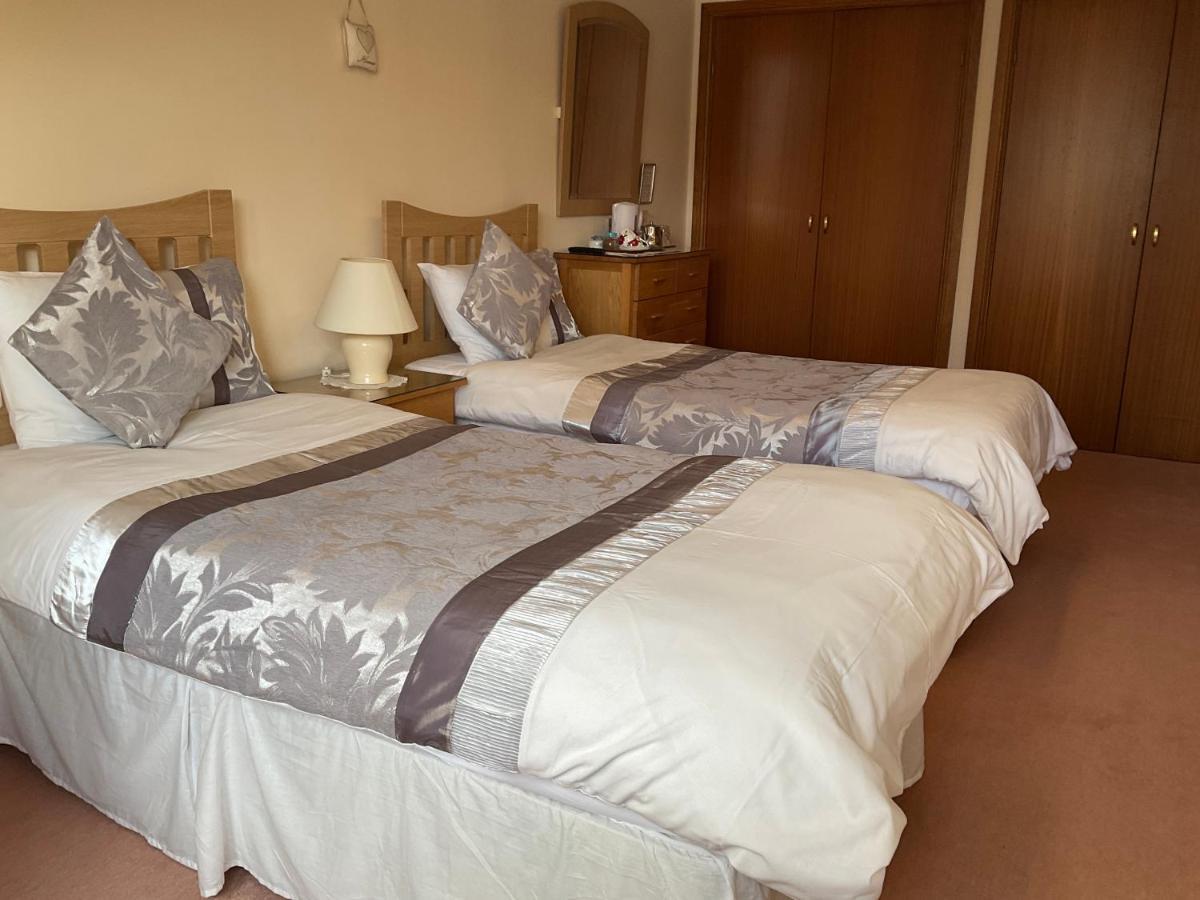 Ronaldsvoe Bed And Breakfast フォート・ウィリアム エクステリア 写真